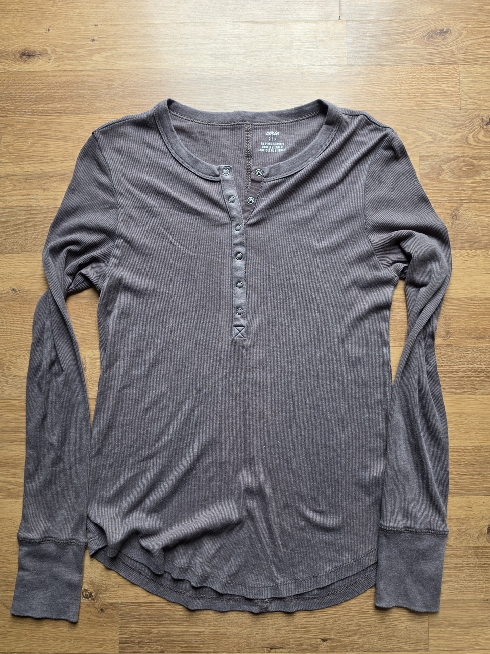 aerie Button-Front Ribbed Henley in Mauve Brown